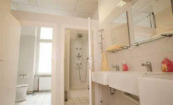 Goldmarie 3*